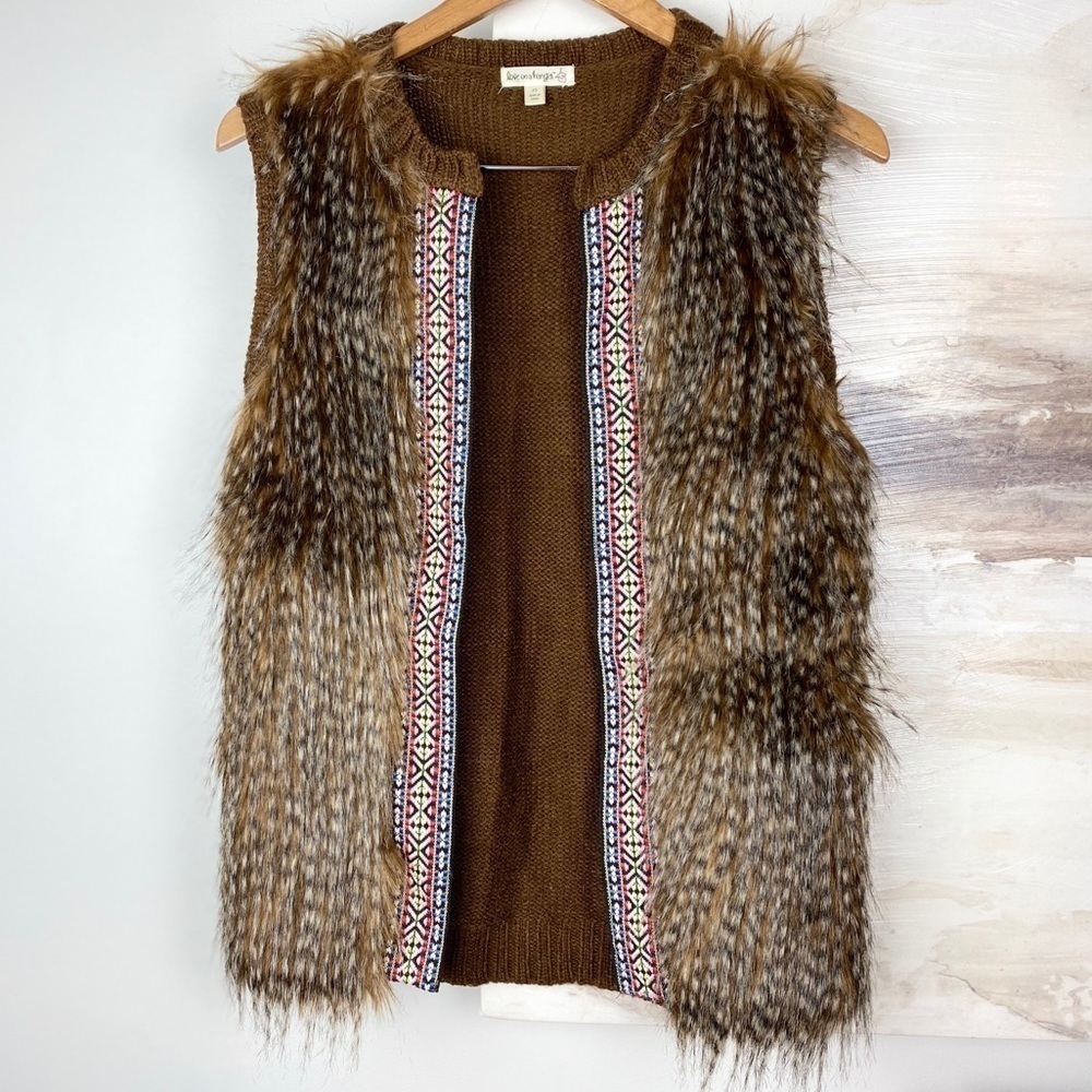 Boho Faux Fur Vest | Embroidered Ribbon |